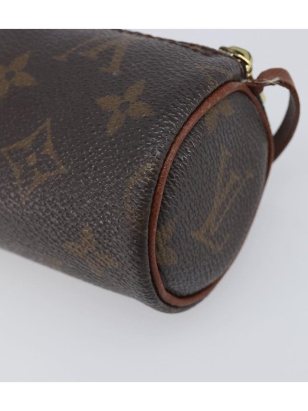 LOUIS VUITTON Monogram Papillon Pouch - Picture 14 of 16